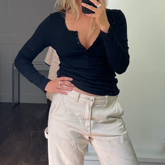 Black Henley long sleeve - Picture 4 of 4